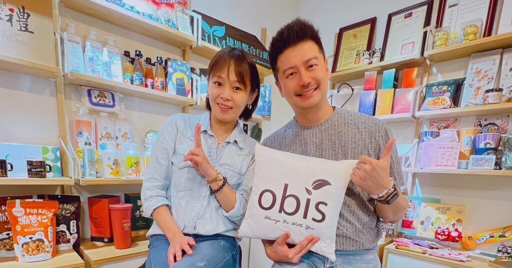 凱爺唐源駿與Obis執行長Fay，在節目中聊Fay的創業與人生故事。