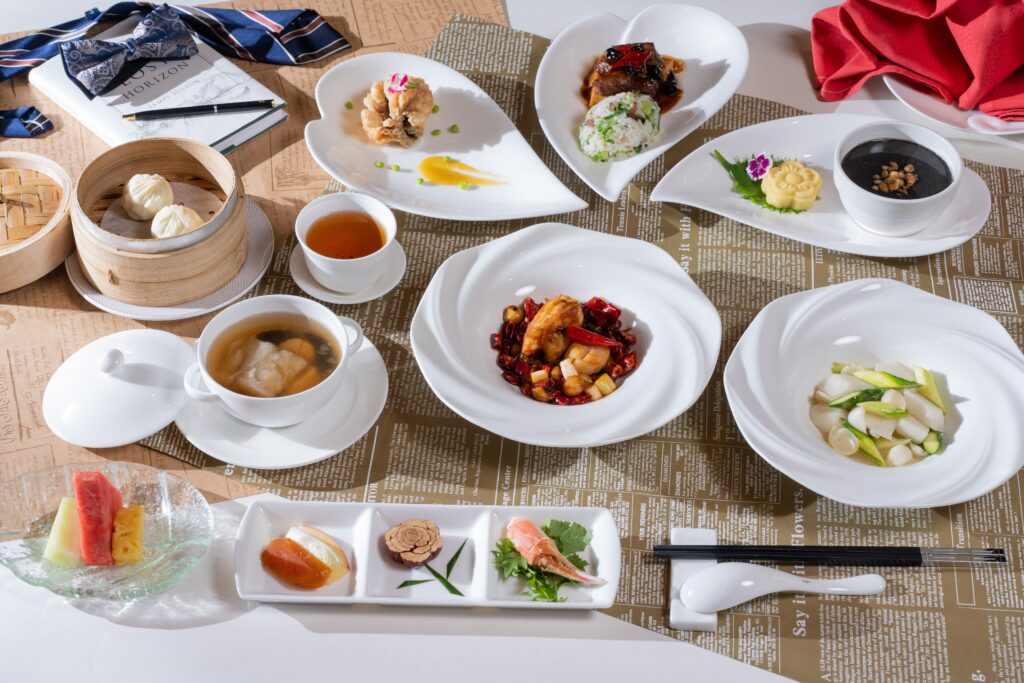 上海醉月樓「醉愛老爸 食在幸福」九道式套餐。（台北遠東香格里拉提供）