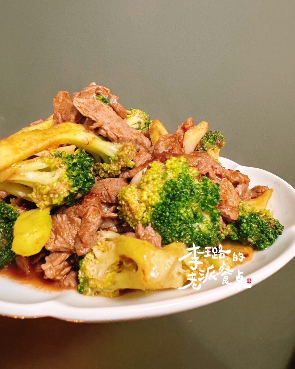 李璐傳承家常菜手藝，教導大家簡單做美食。
