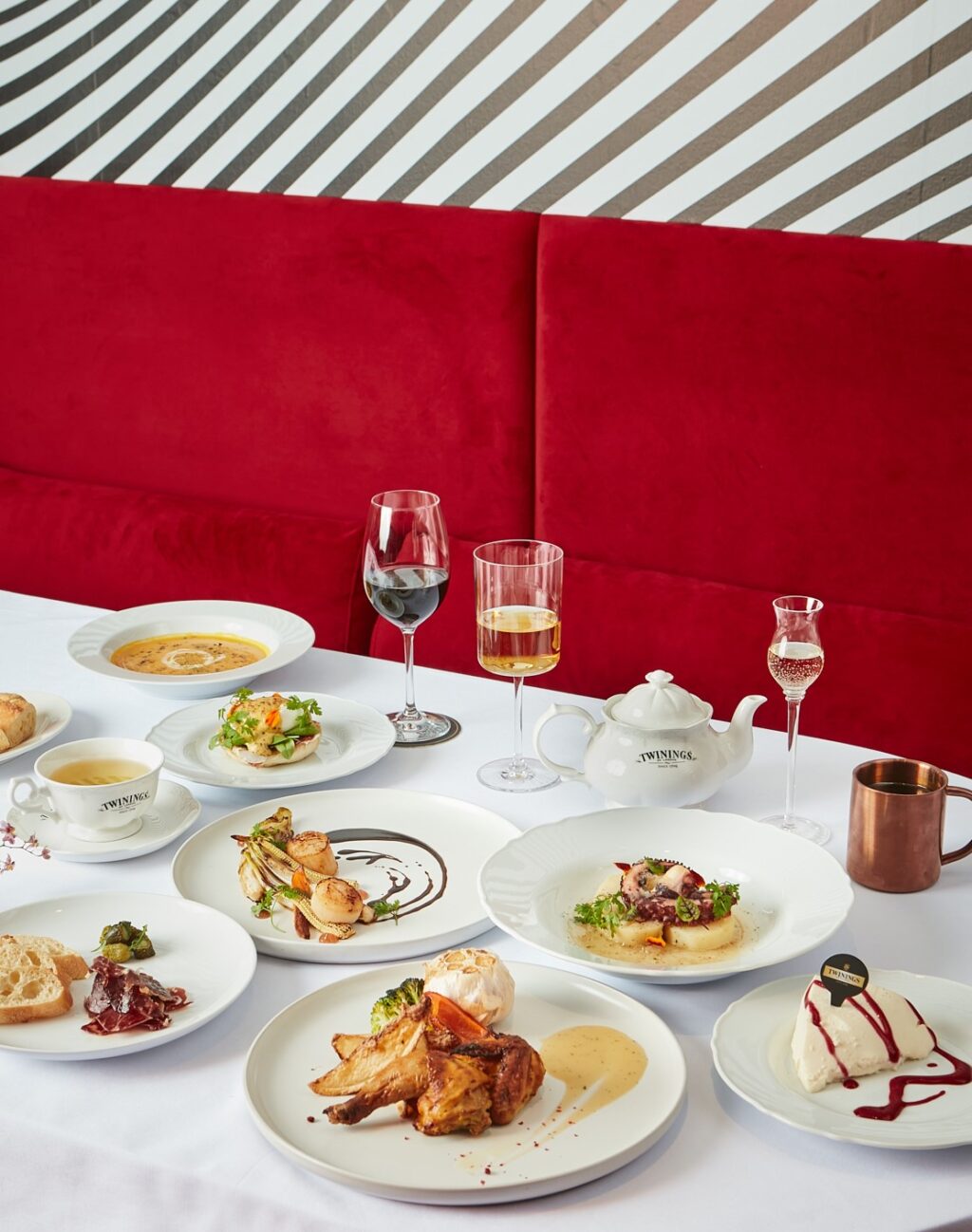 唐寧茶香榭漫遊套餐，詮釋了新一代的歐洲飲食文化。（圖片來源／PARADE日常法餐）